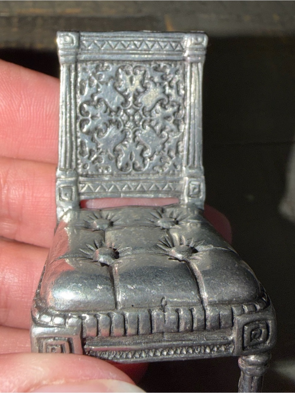 Vintage heavy new view miniature metal chair, card holder, dollhouse - Picture 2 of 5